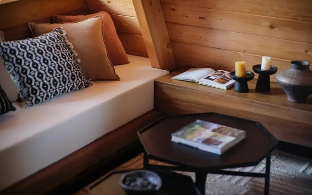Anji ke gamer wild luxury Resort villa