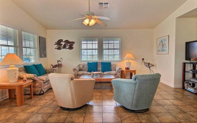 Tropical Touchdown - 4 Br Home