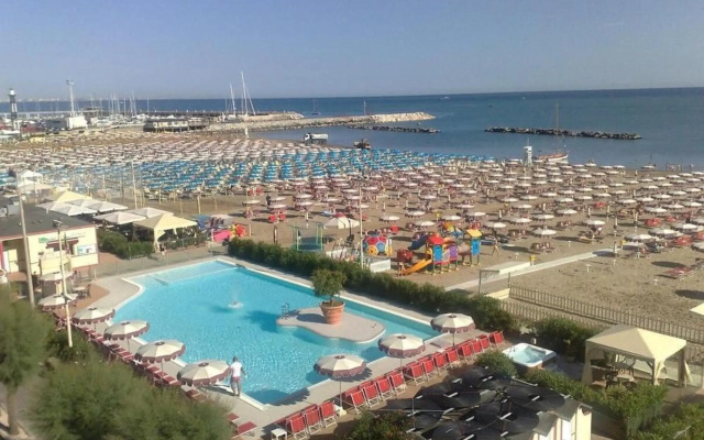 Hotel Excelsior