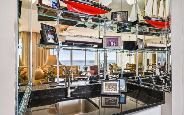 Oceania 907 3 Bedroom Condo by RedAwning