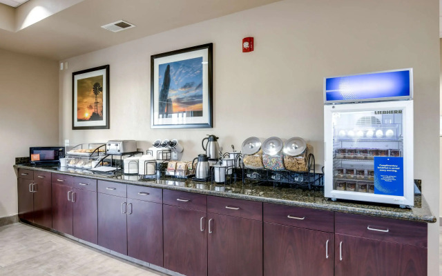 Comfort Inn Bonner Springs Kansas City