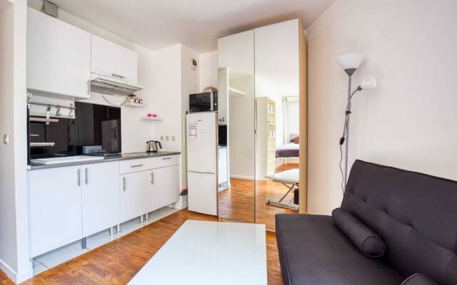 Nice Apartment With Terrace in Charenton