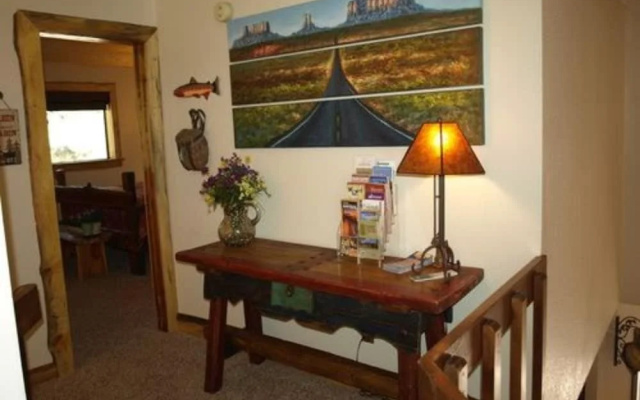 Whispering Pines Inn