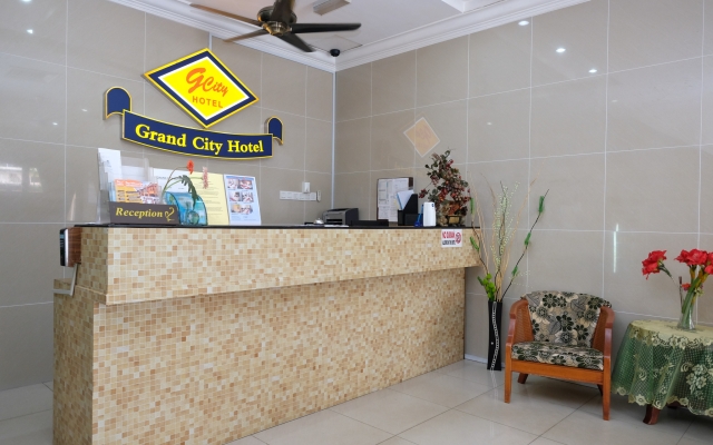 OYO 546 Grand City Hotel