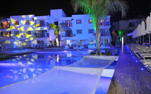 Tsokkos Holiday Hotel Apartments