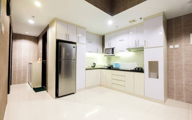2BR Broad Lexington Residence near Pondok Indah