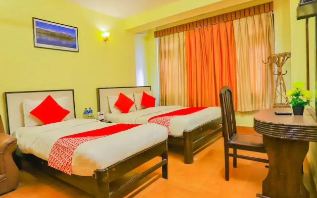 OYO 657 Hotel Everest Mount Holiday