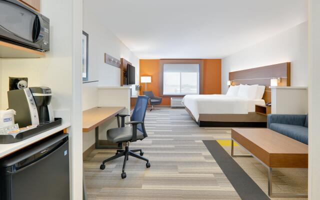 Holiday Inn Express Mitchell by IHG