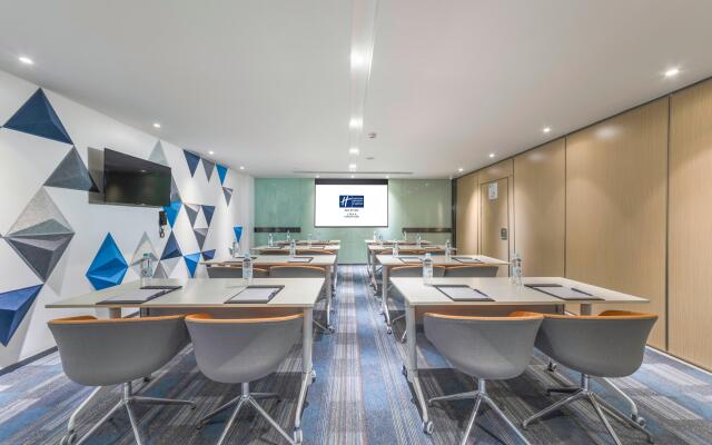 Holiday Inn Express Shanghai Gubei by IHG