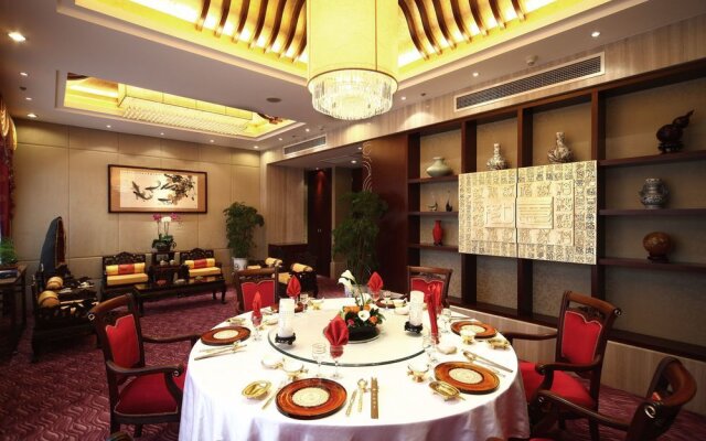 Zhaolong Hotel