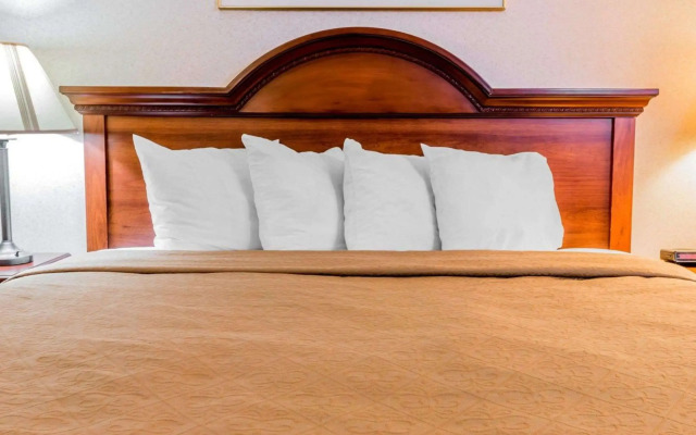 Quality Inn Grand Rapids North