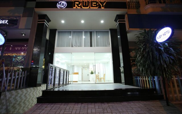 Ruby Phu My Hung Hotel
