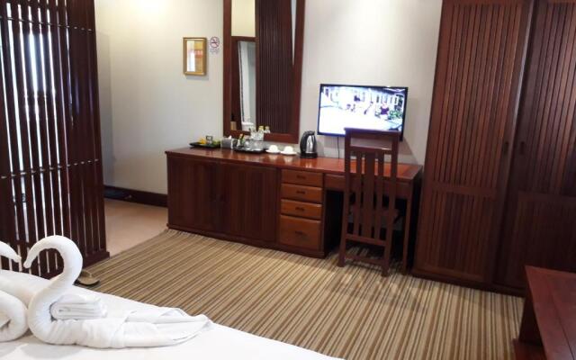 Charming Lao Hotel