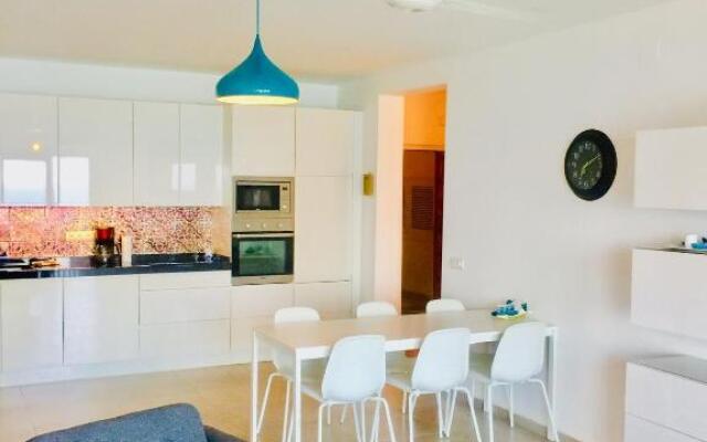 Fuengirola Promenade 3br Apartment by Rafleys