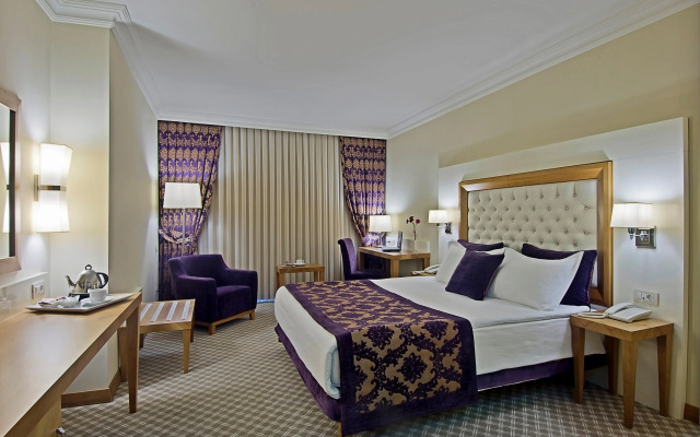 Tugcu Hotel Select