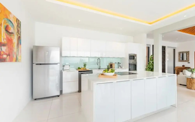 Beautiful 4 Bedroom Luxury Villa with Sea Views - KBR2