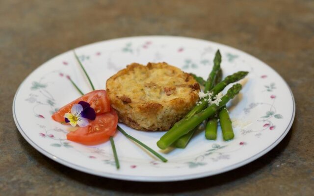 Cobble House Bed & Breakfast