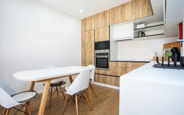 Luxury Picadeiro Apartment by Rent4all