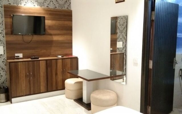 Hotel Grand S M Regency