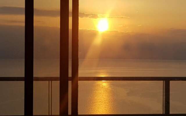 Galilee Triple Terrace