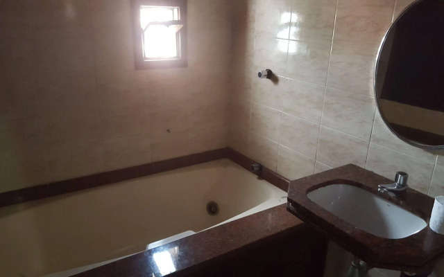 Irawo Hotel - Hostel