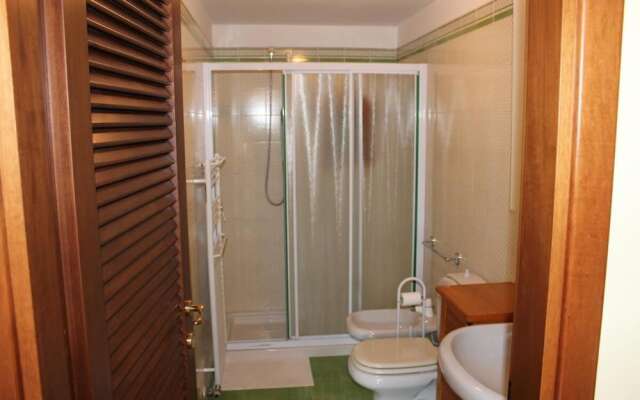 Loft Angela, Delizioso Bilocale con Soppalco, Centralissimo a Pietrasanta