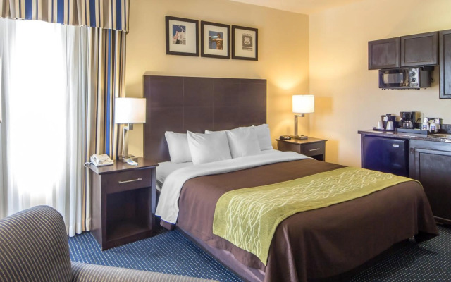 Quality Inn Tulsa - Downtown West