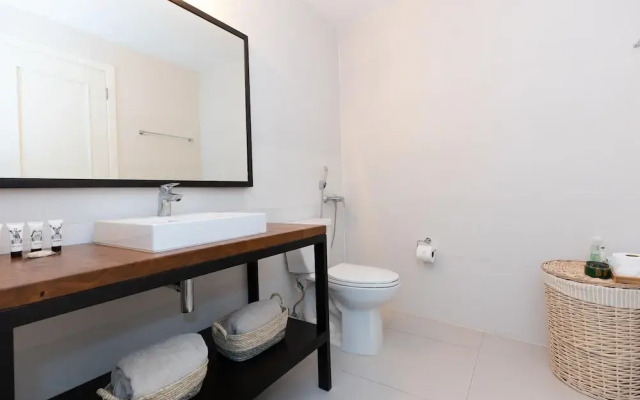 Ourfriends Condo by Acomodo