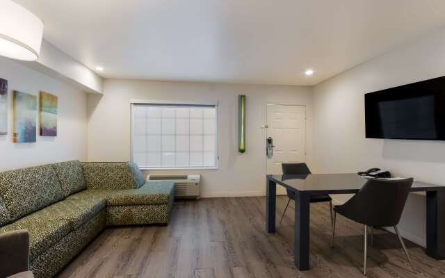 SureStay Plus Hotel by Best Western Tempe University