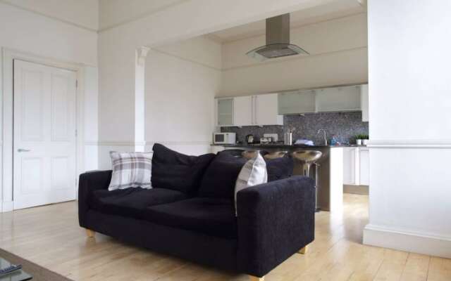 4 Bedroom Apartment In City Centre