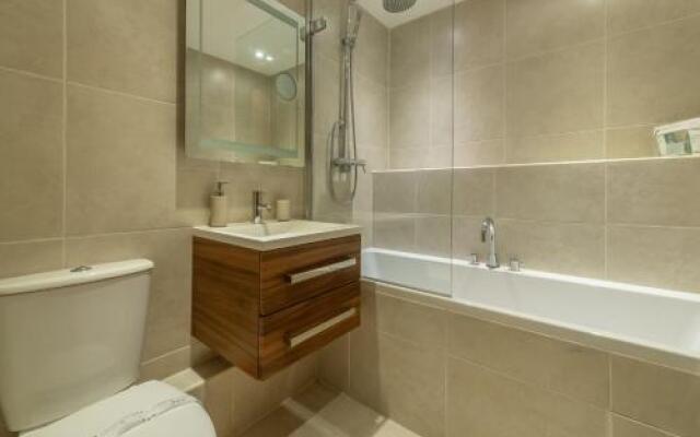 6 Sandy Lane