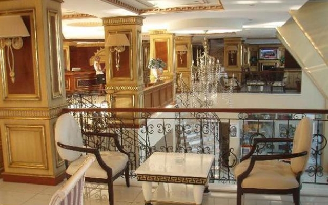 Grand Newport Hotel