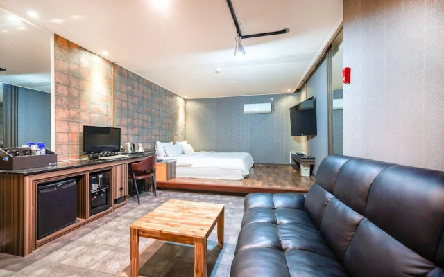 Busan Sasang Mr Brick Hotel