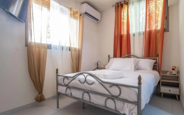 PORT CITY HAIFA - Luxury Apartments 50 mtrs From The Beach