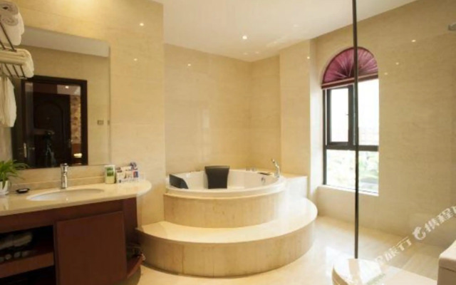 Peninsula Hotel - Anning