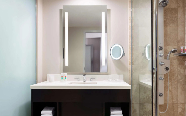 The Lofton Hotel, Tapestry Collection by Hilton