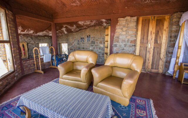 Boundary Hill Lodge