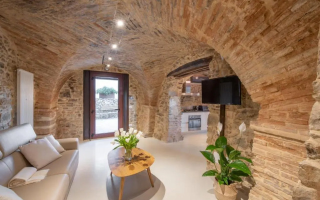 Borgo Baccile by Vini Fantini