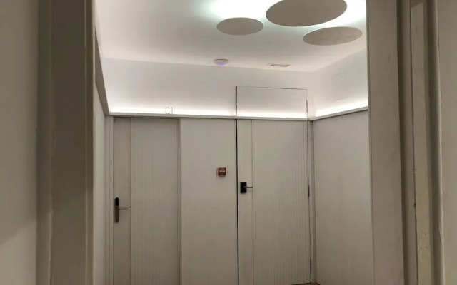 The Mohouse Boutique Room