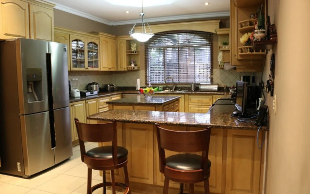 Deluxe Property in Cariari