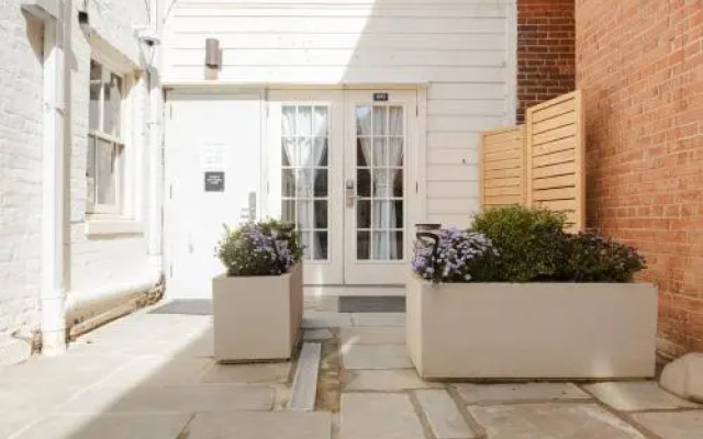 The King Street House by Kasa