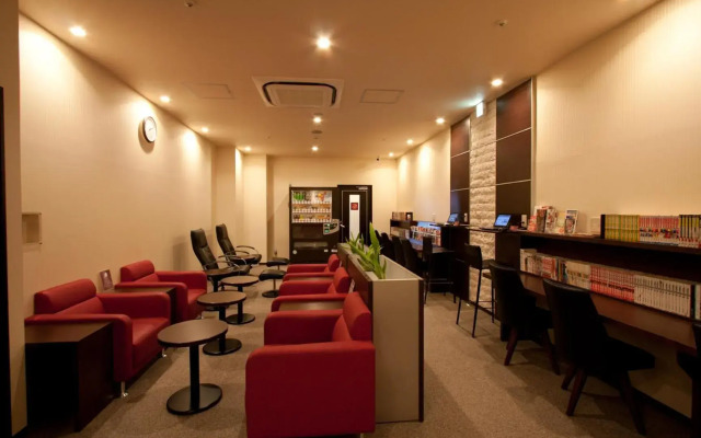 HEARTS Capsule Hotel & Spa Nakasu (Male Only)