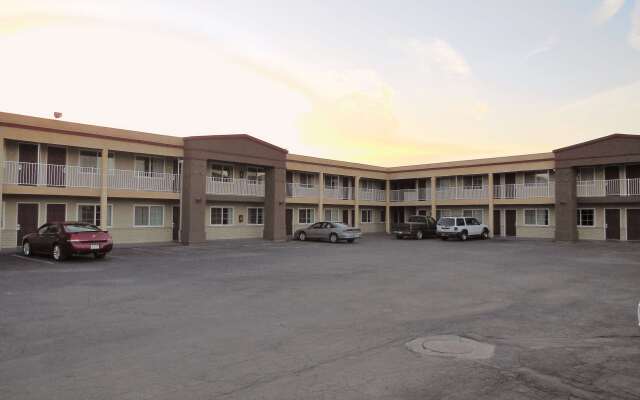 Americas Best Value Inn Hanford