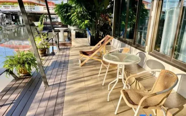 Kirin Riverside Homestay with AC, WiFi in Bangkok