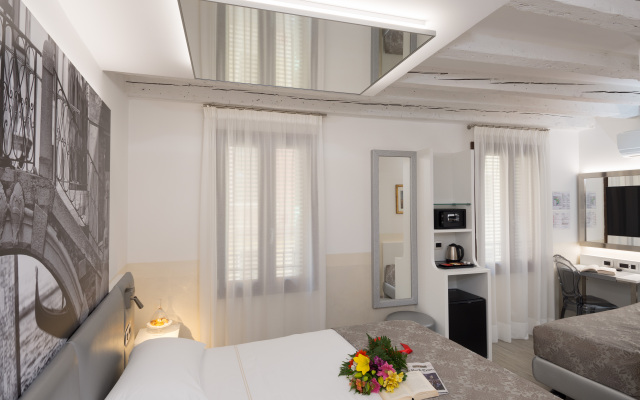 Unahotels Ala Venezia - Adults Only