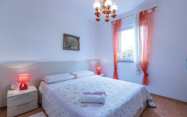 Beautiful Apartment in Porec With Wifi and 2 Bedrooms - Apartment in Porec - Photo 2