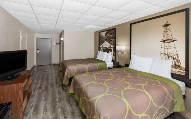 Super 8 by Wyndham Buffalo