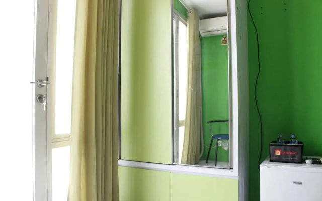 Compact Studio Room The Jarrdin Cihampelas Apartment