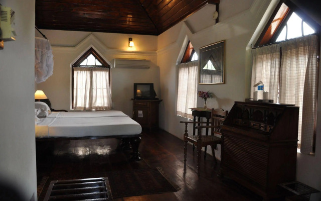 The Old Courtyard Hotel