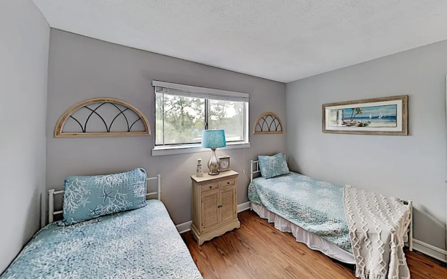 3211hhre 2 Bedroom Condo